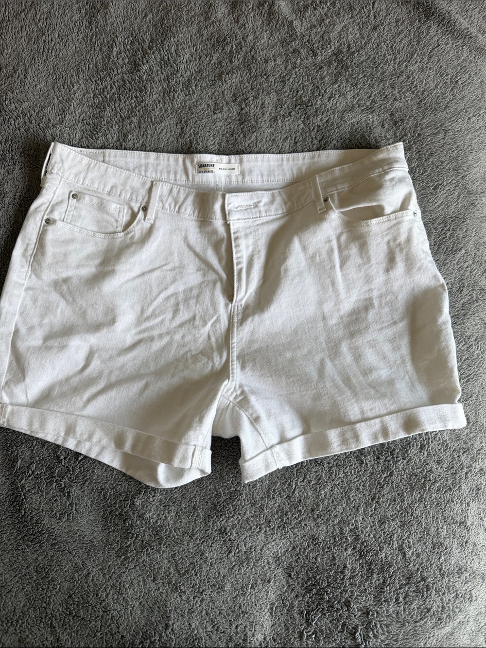 Signature by Levi Strauss White Rolled Hem Jean Shorts